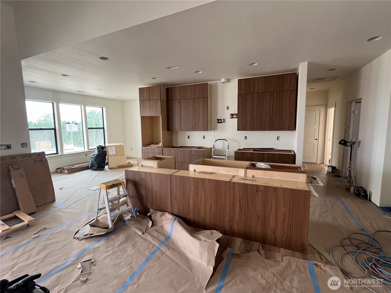 21 Loretta Lane Property Photo 6