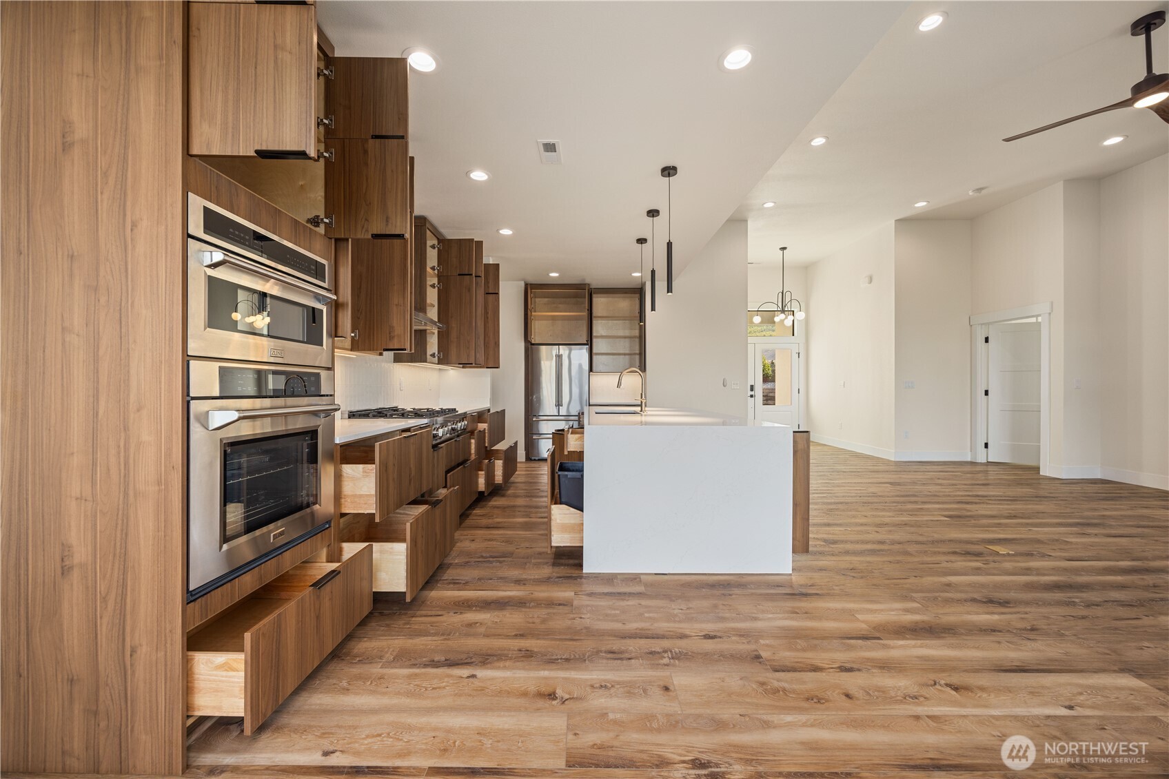 21 Loretta Lane Property Photo 11