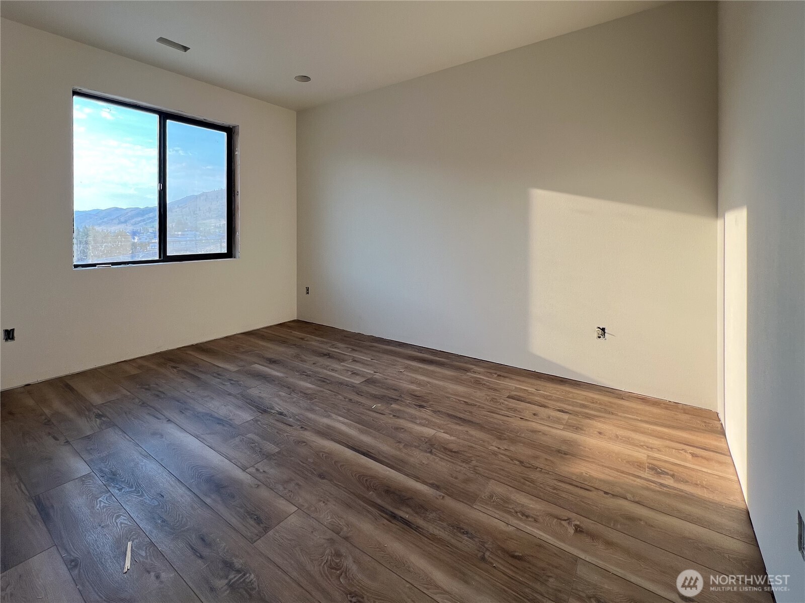 21 Loretta Lane Property Photo 13
