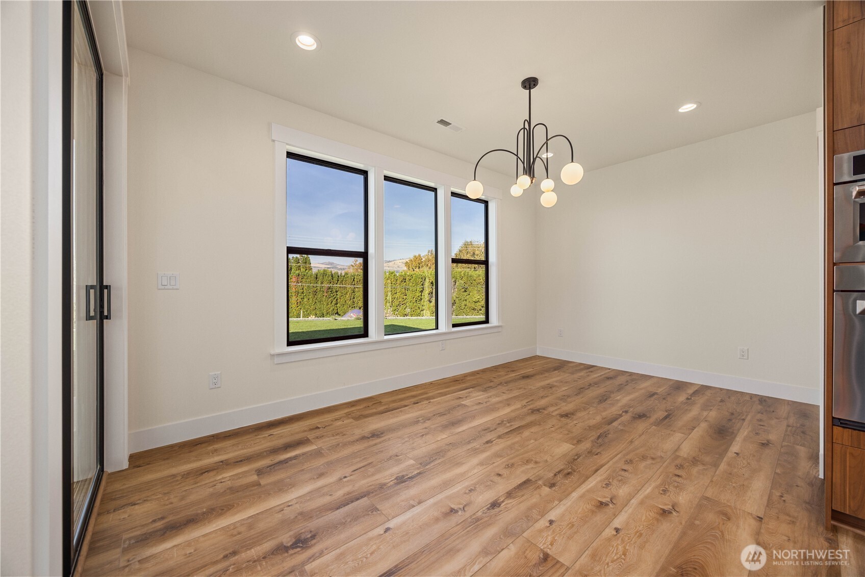 21 Loretta Lane Property Photo 14