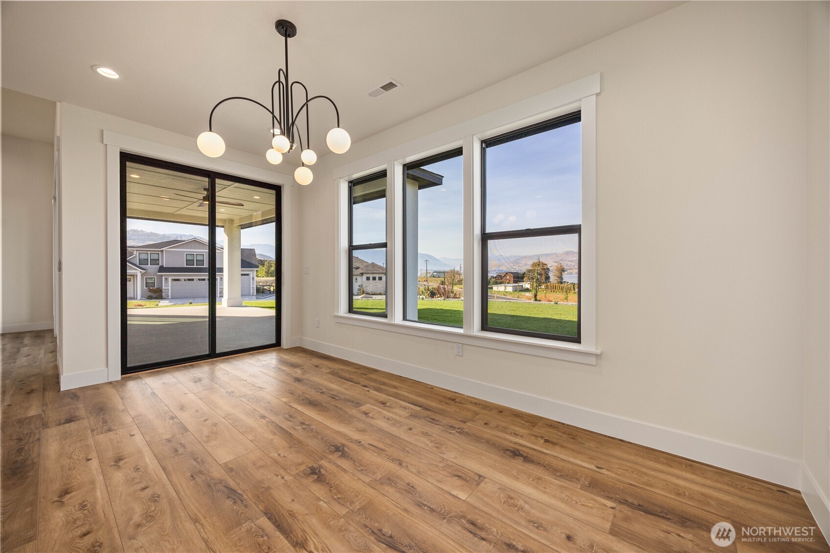 21 Loretta Lane Property Photo 15