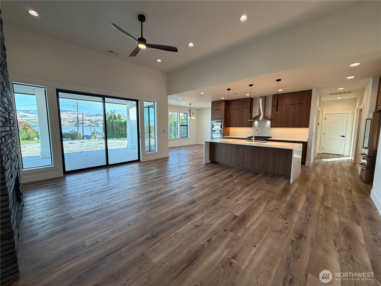 21 Loretta Lane Property Photo 18