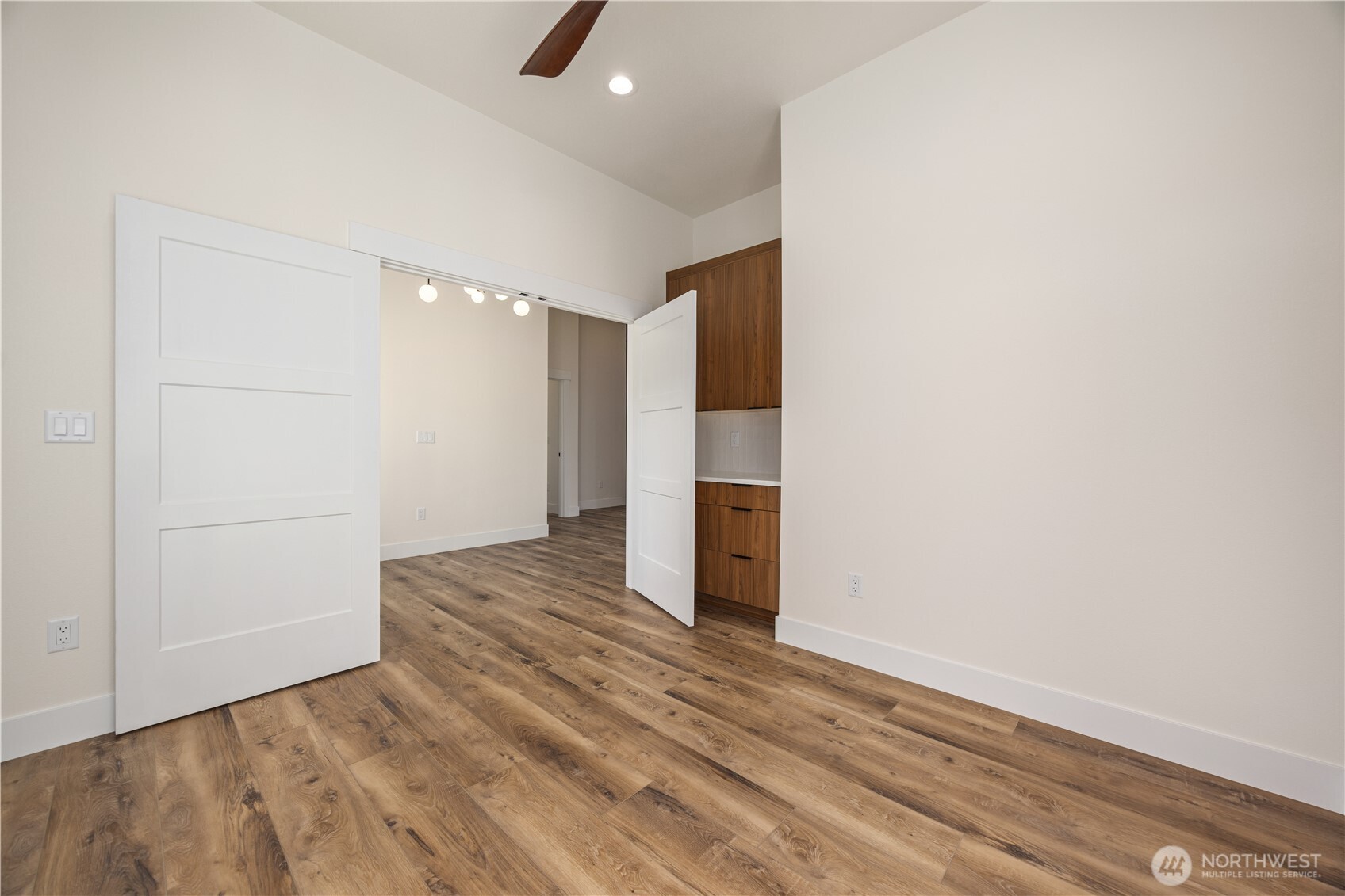 21 Loretta Lane Property Photo 22