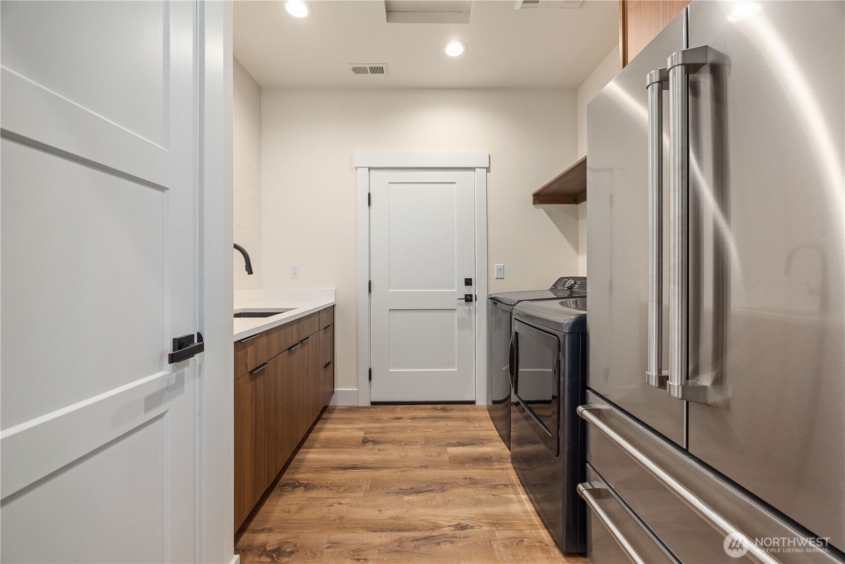 21 Loretta Lane Property Photo 23