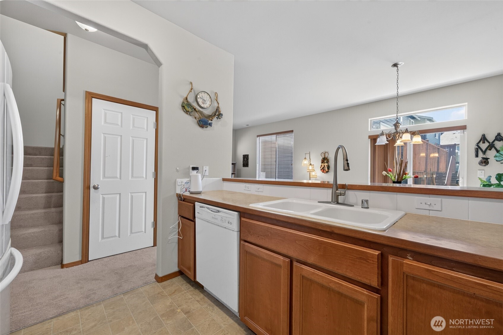 116 60th Street Property Photo 6