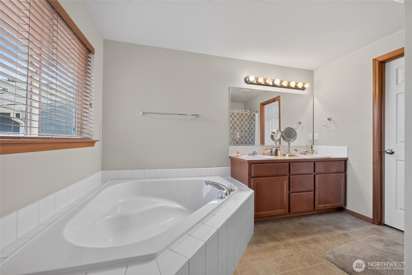 116 60th Street Property Photo 16