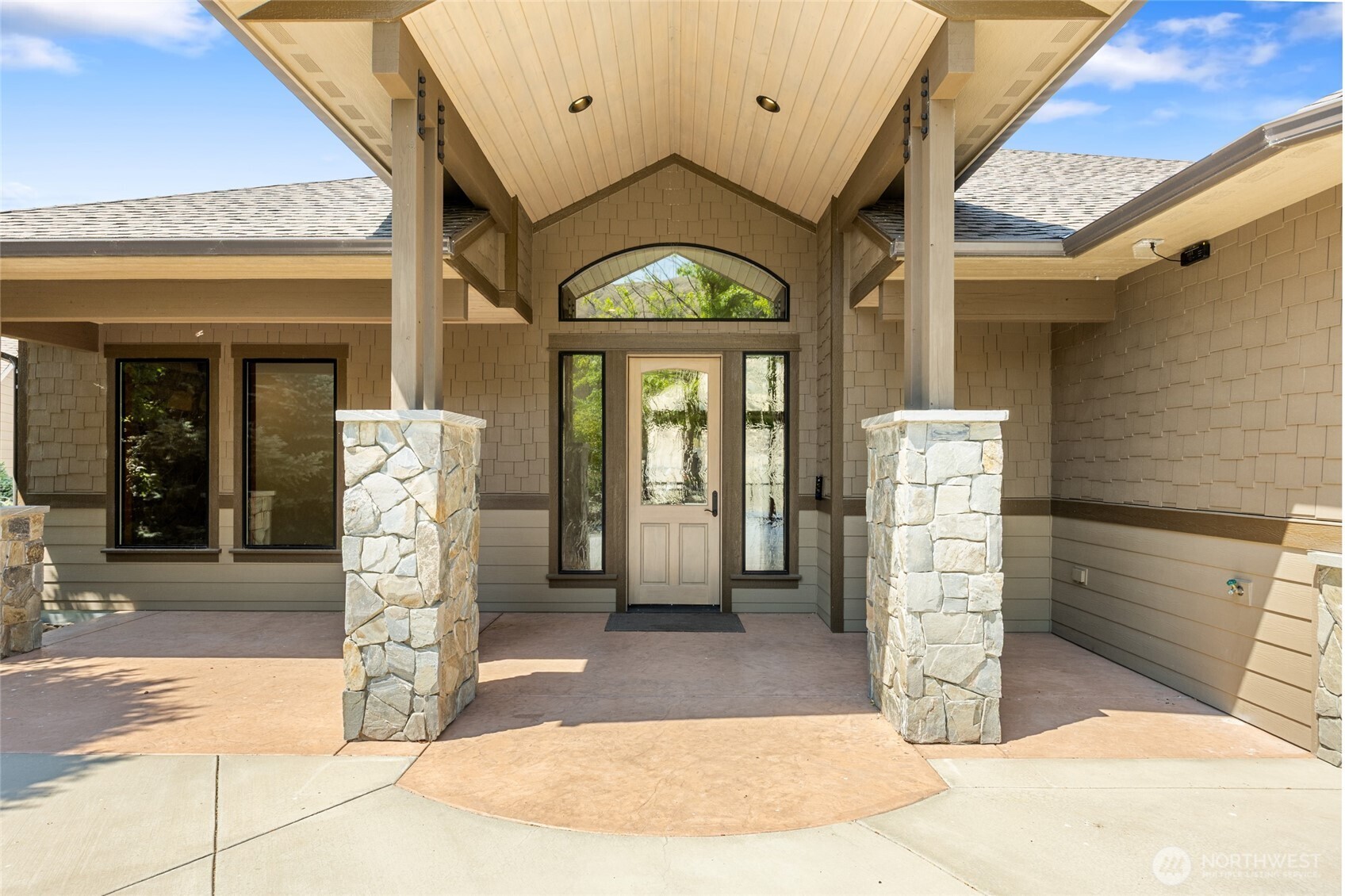 13 Willwood Drive Property Photo 15