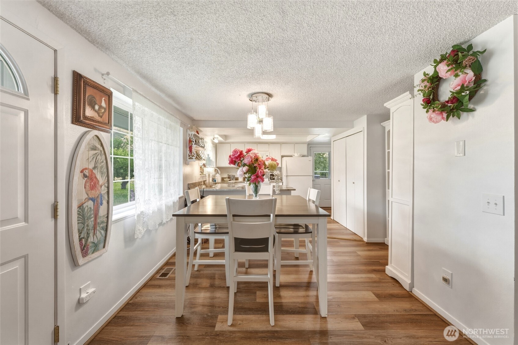 100 Vernon Lane Property Photo 11