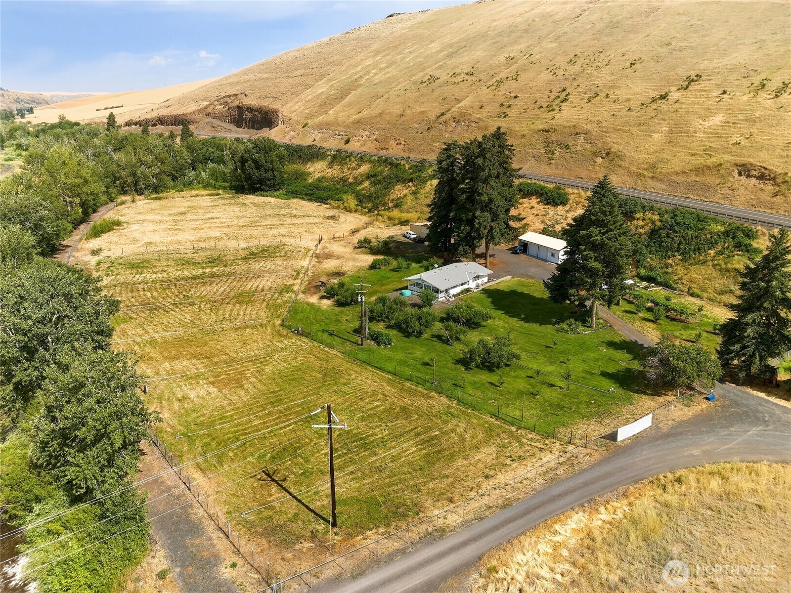 100 Vernon Lane Property Photo 34