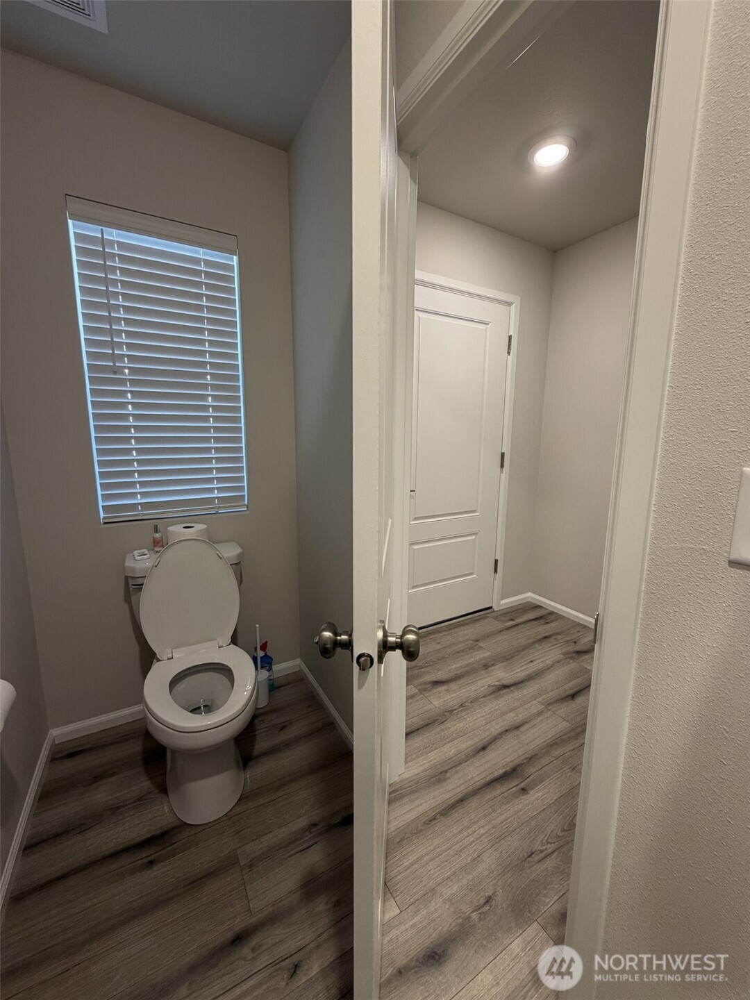 180 Ne Olympic Ridge Property Photo 5