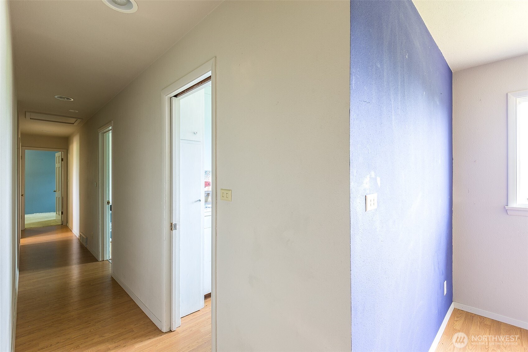 441 E Hillcrest Drive Property Photo 10