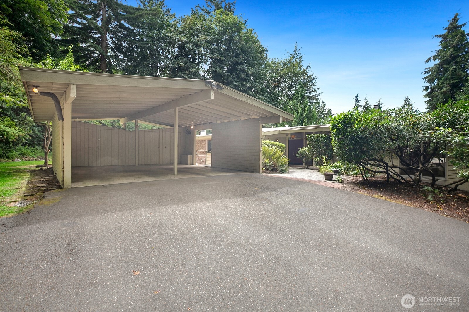 11880 Ne 36th Place Property Photo 4