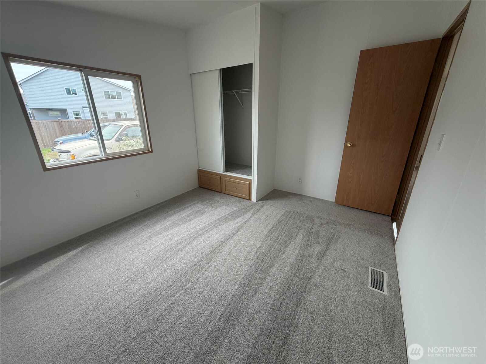 11901 55th Avenue 21 Property Photo 17
