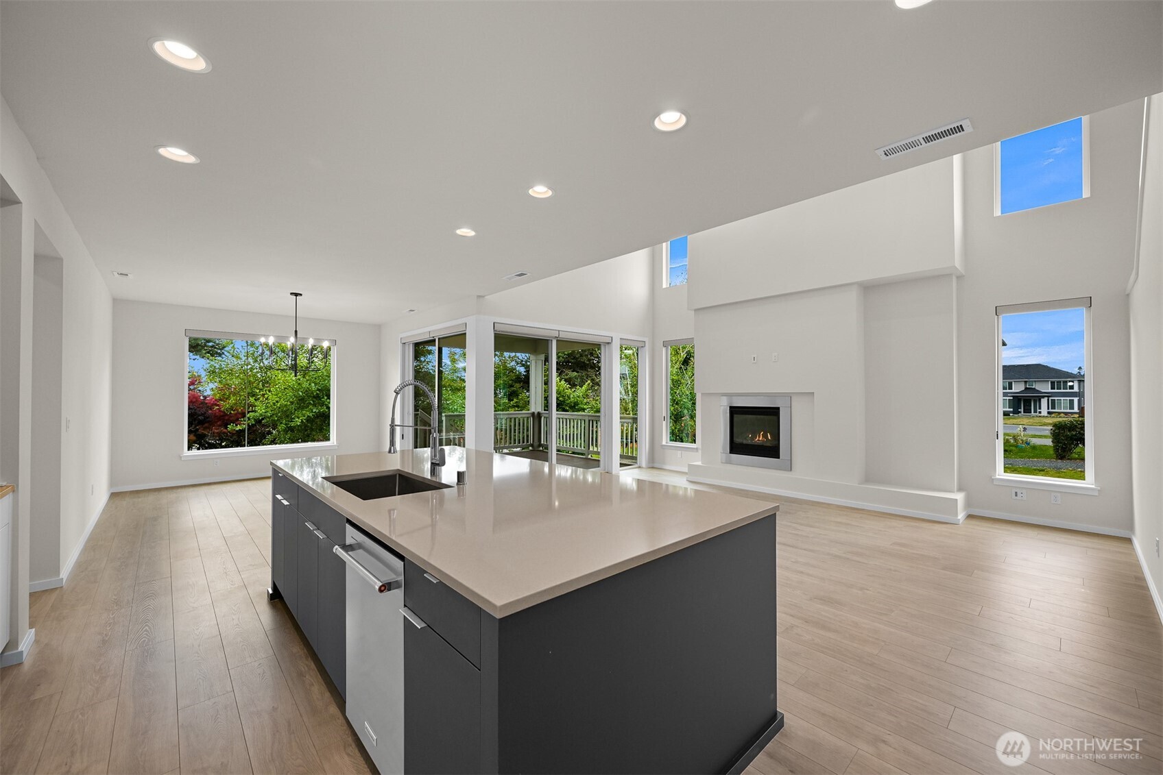 8479 Camas Drive Property Photo 15