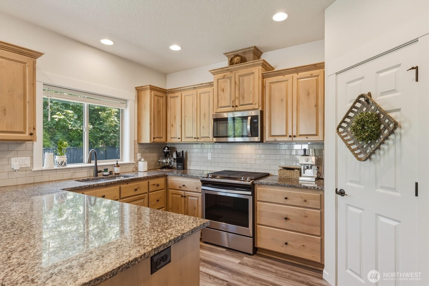116 Zephyr Drive Property Photo 8