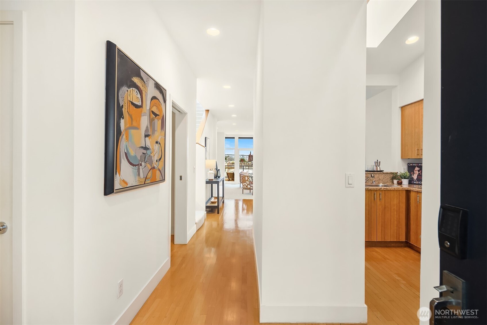 80 E Roanoke Street 2 Property Photo 6
