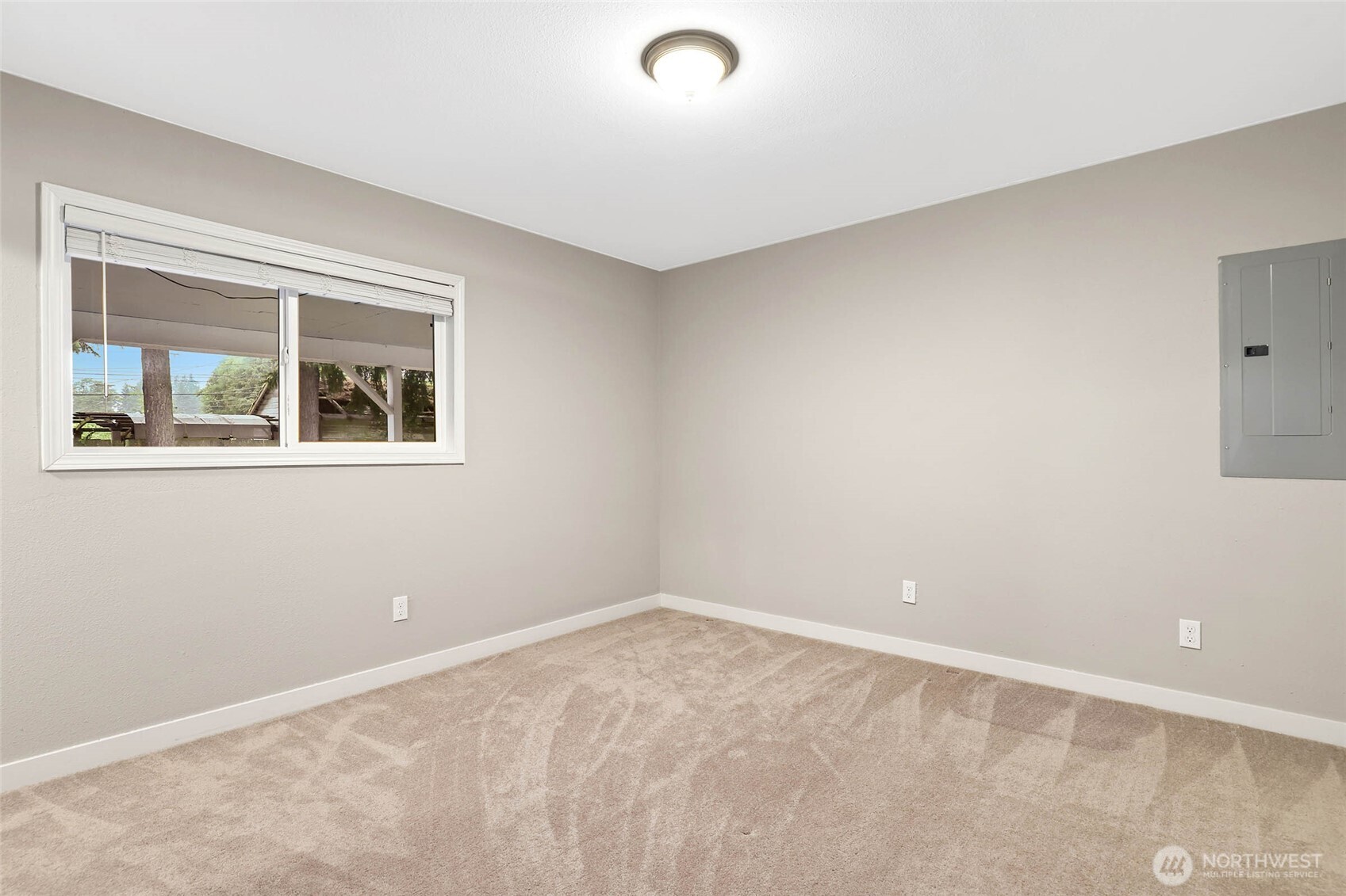 6615 S Huson Street Property Photo 20