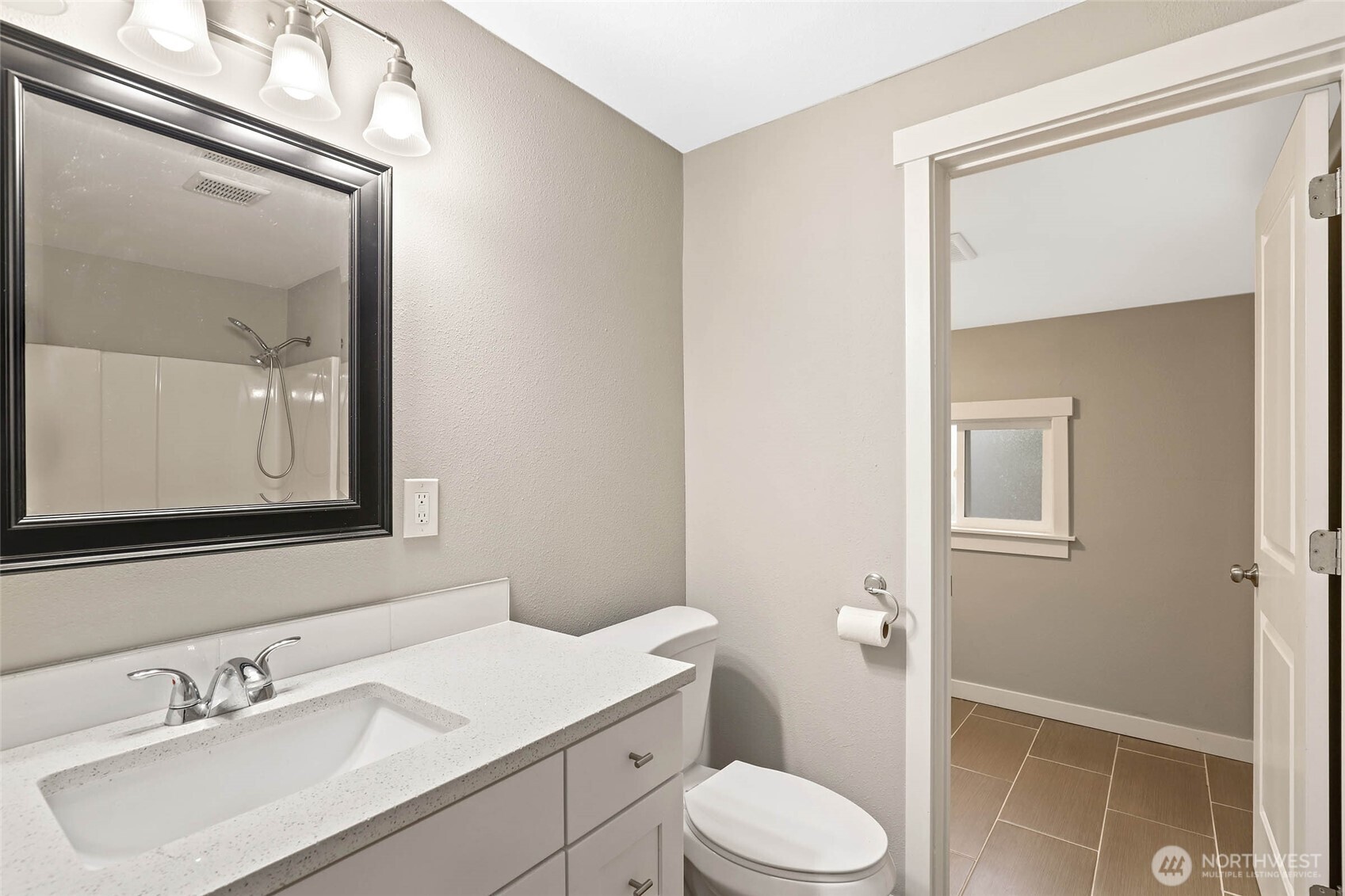 6615 S Huson Street Property Photo 23