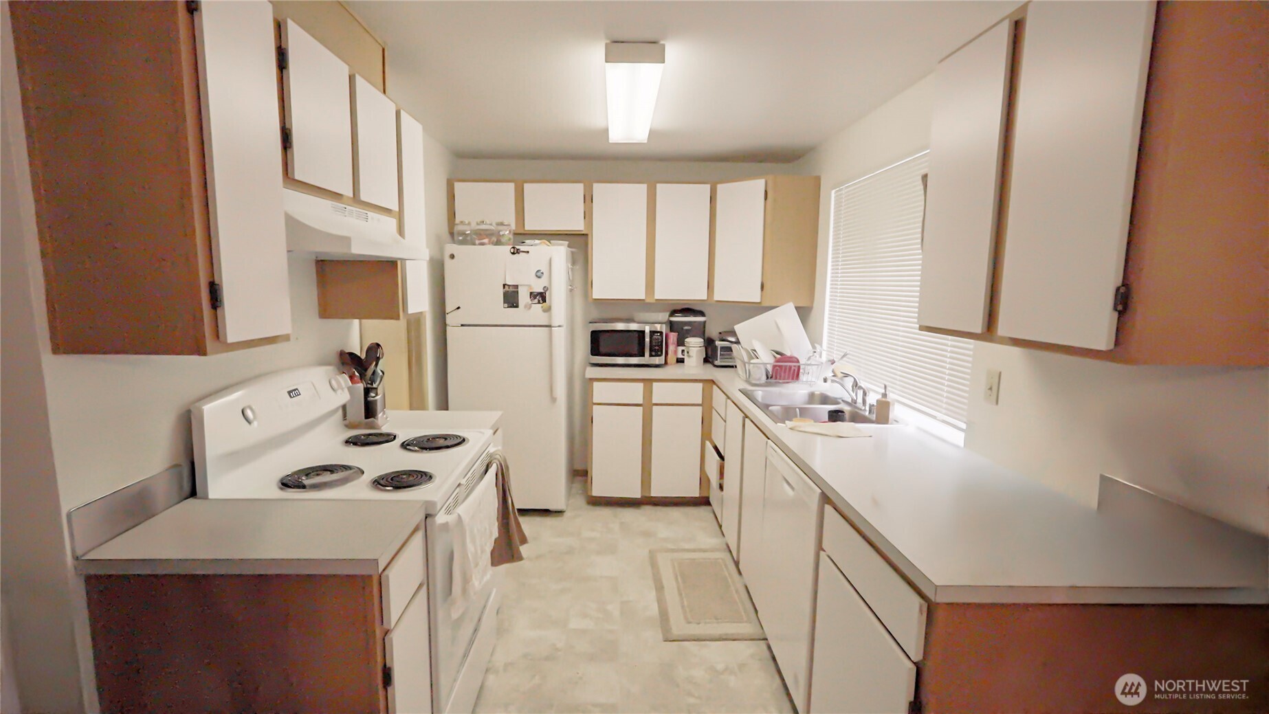 4846 S 48th Street Property Photo 8
