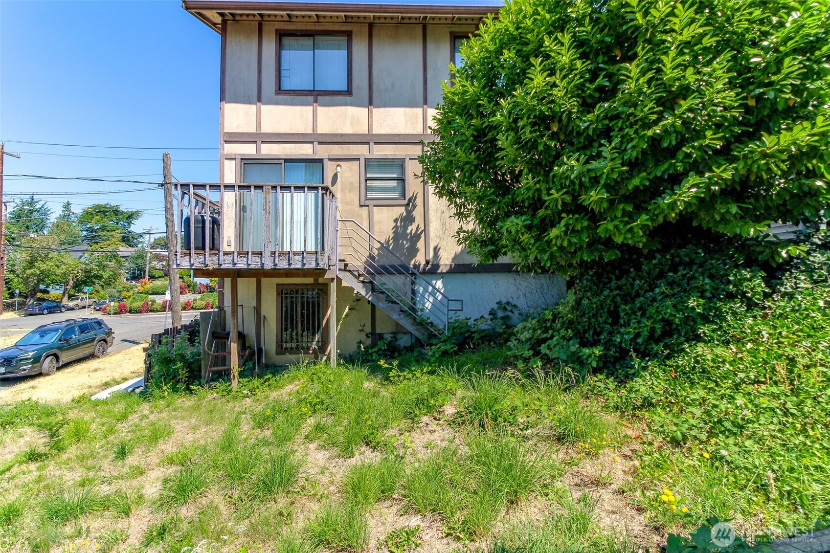 1601 E Alder Street Property Photo 2
