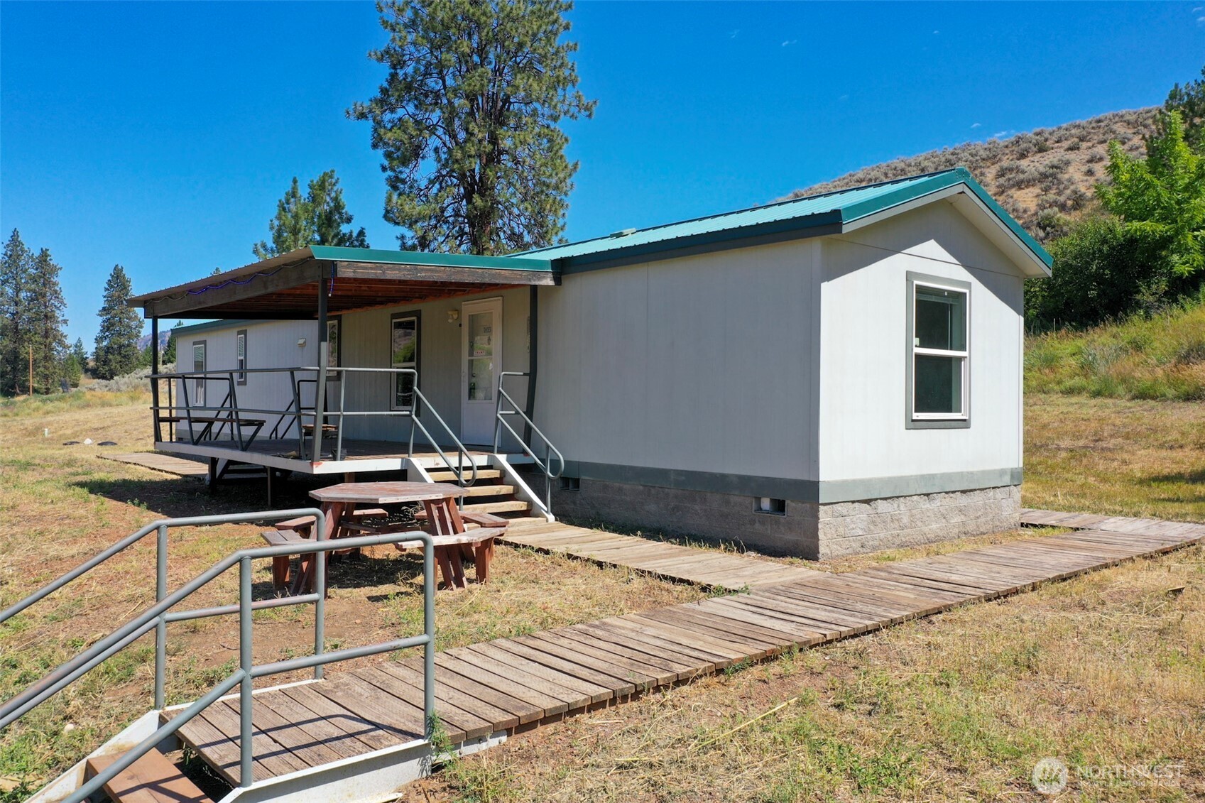 87 Canyon Creek Rd Property Photo 2