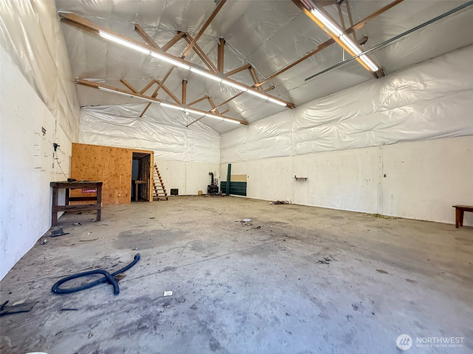 87 Canyon Creek Rd Property Photo 4