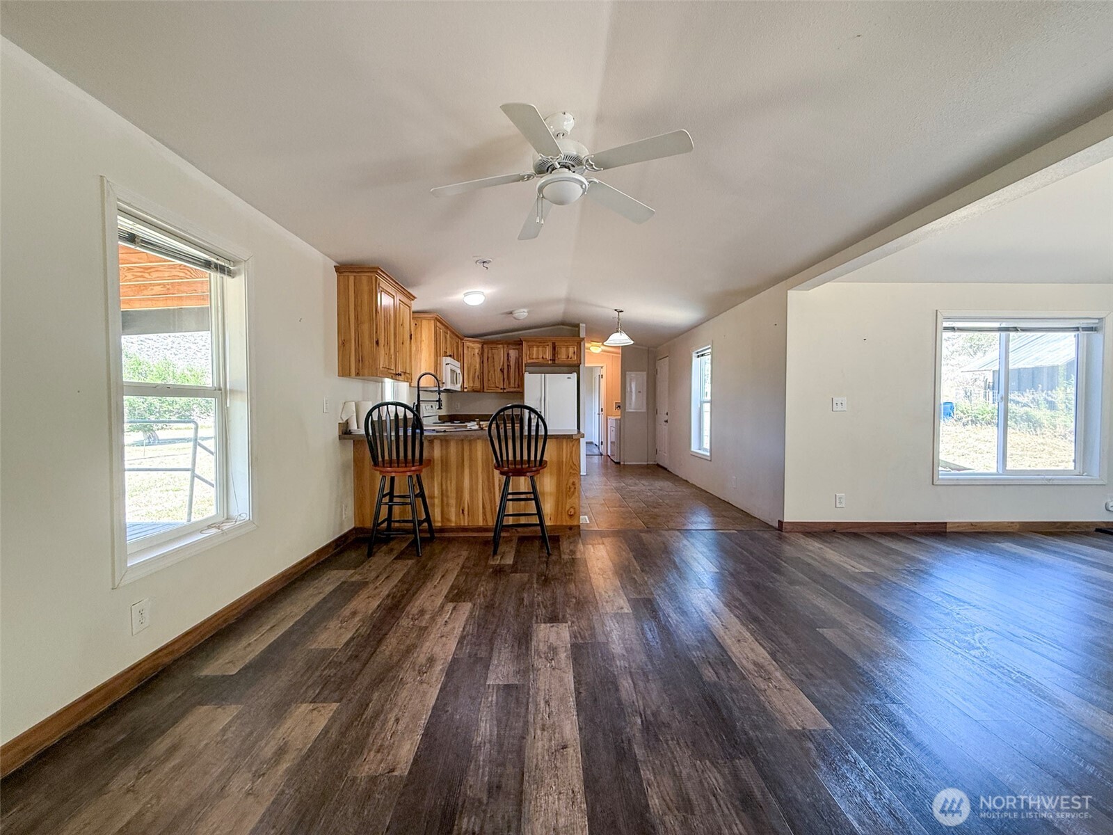87 Canyon Creek Rd Property Photo 6