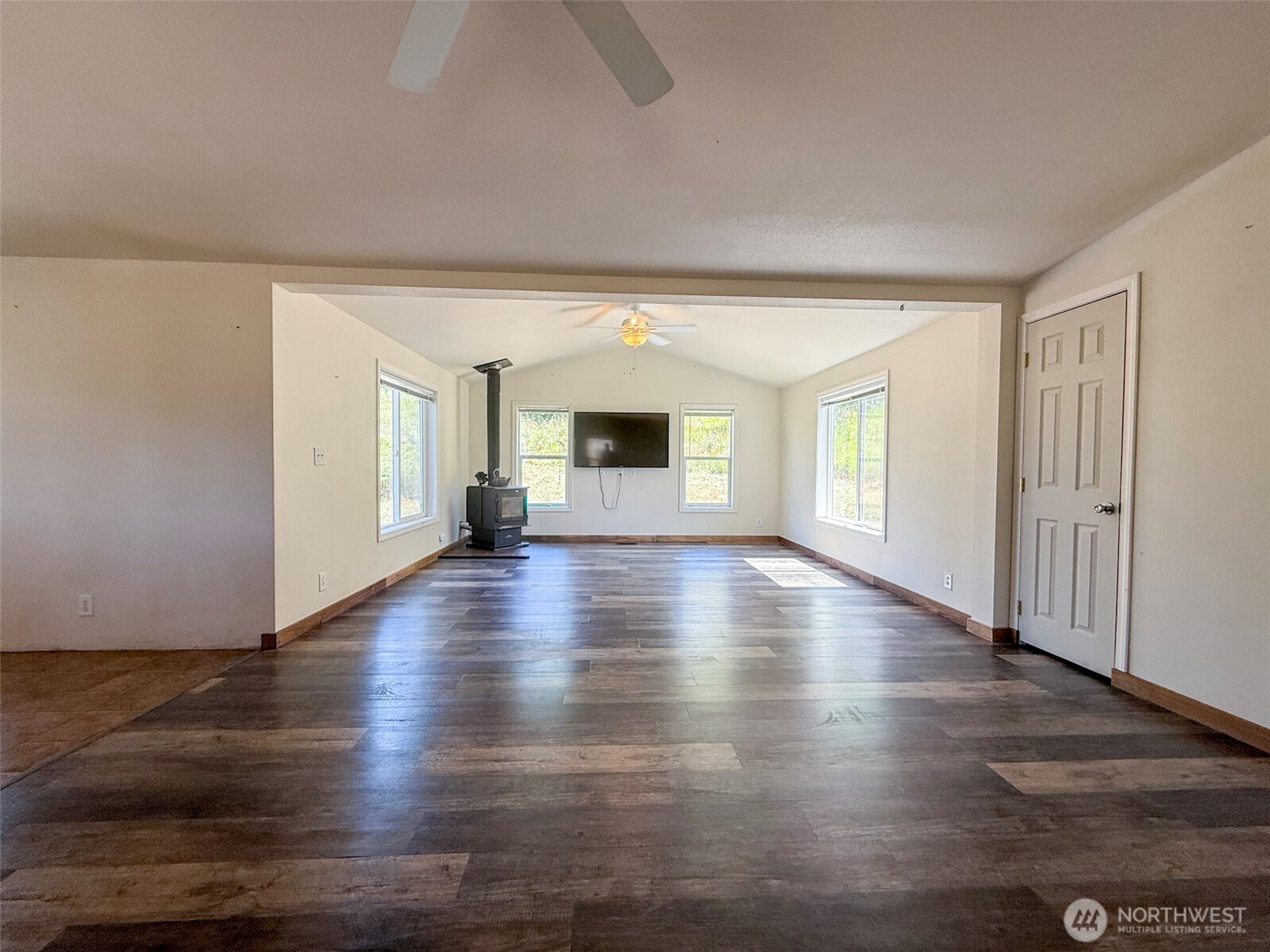 87 Canyon Creek Rd Property Photo 8