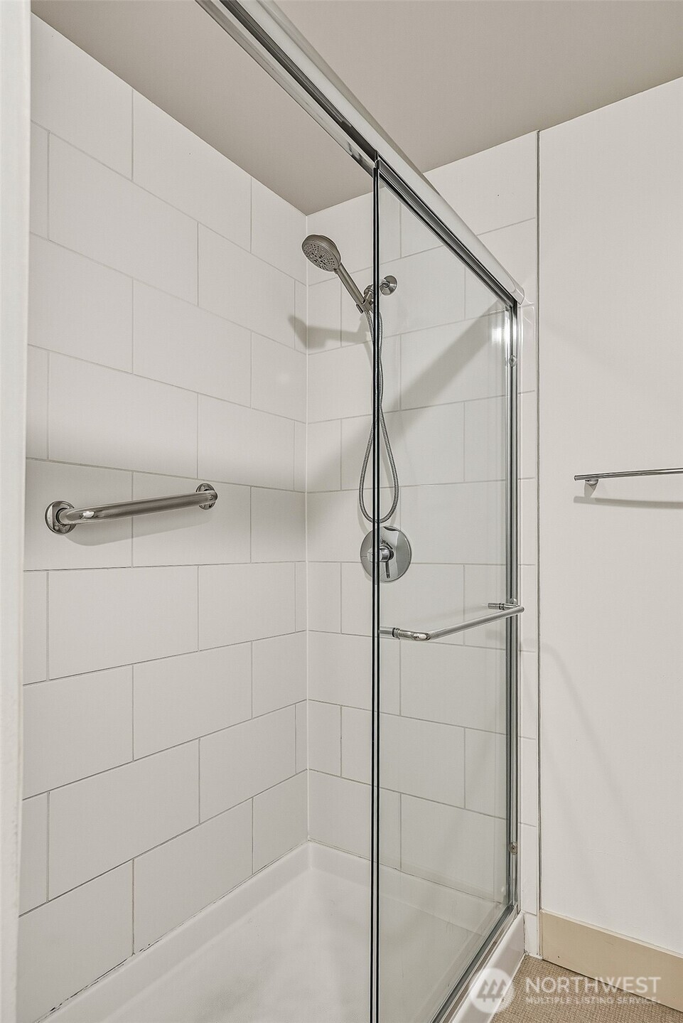 22910 90th Avenue E304 Property Photo 17