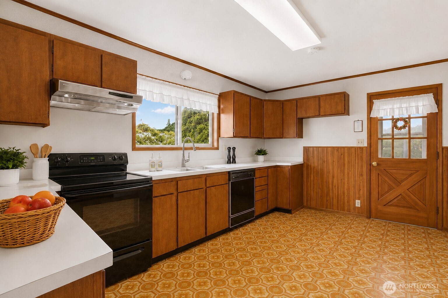 231 Spruce Street Property Photo 7