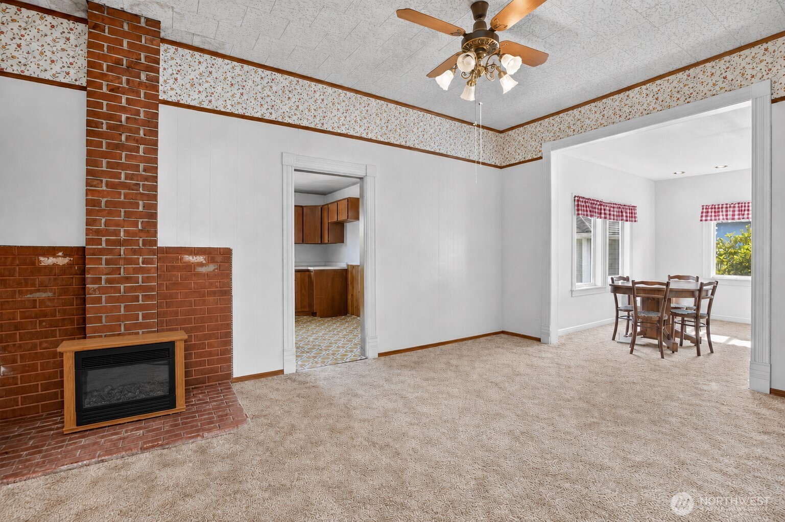 231 Spruce Street Property Photo 13