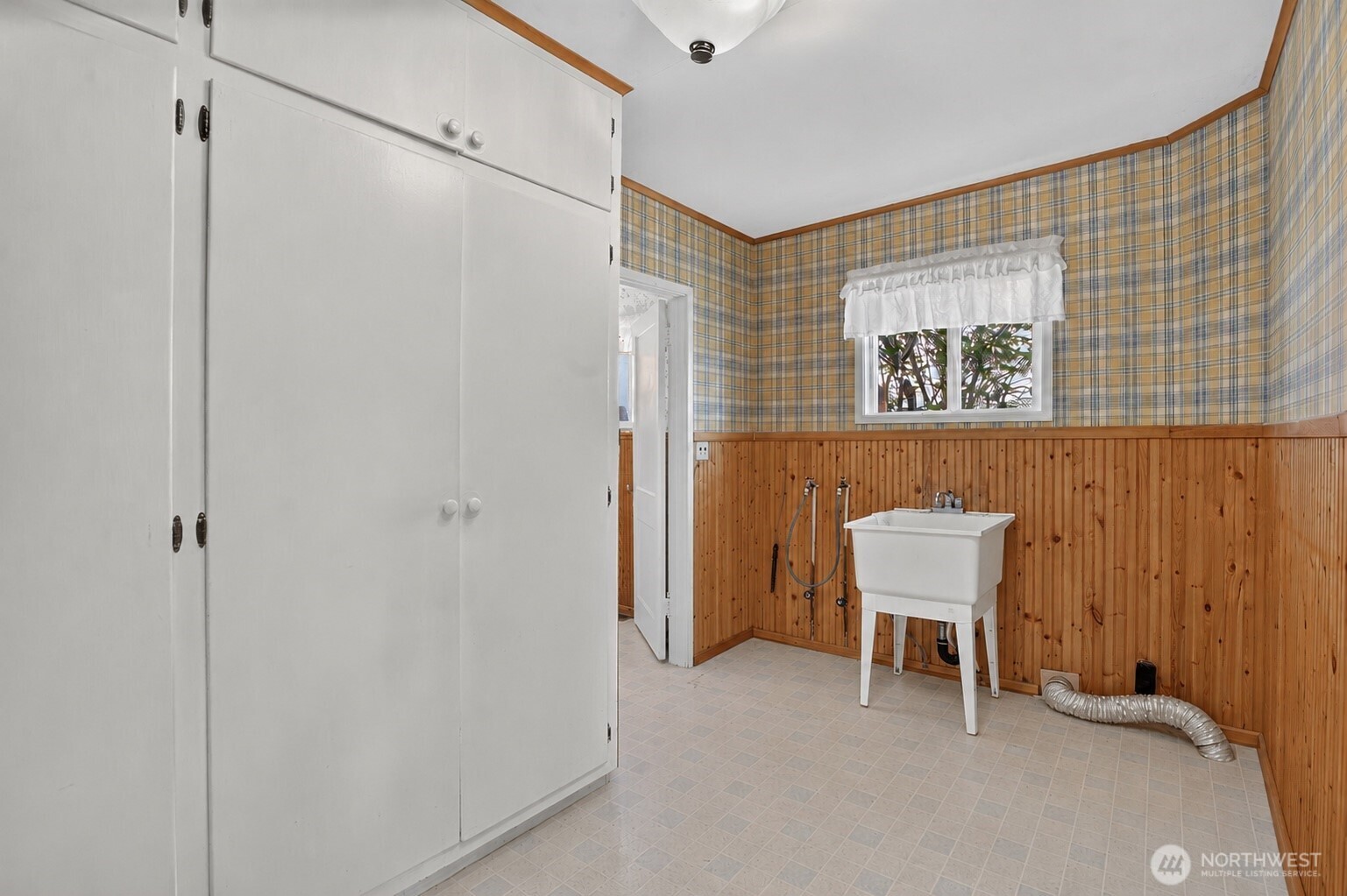 231 Spruce Street Property Photo 15