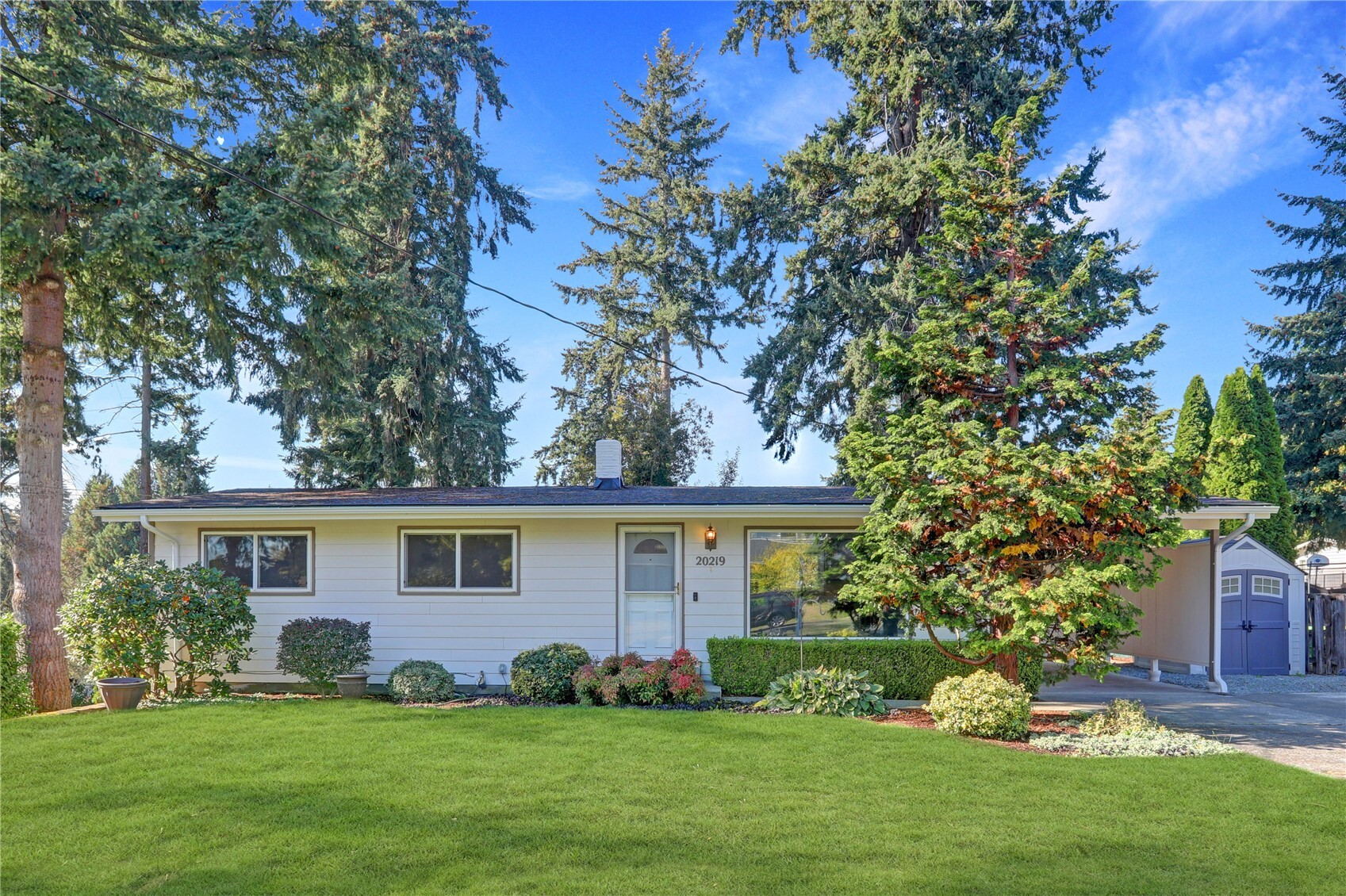 20219 12th Place Property Photo 1