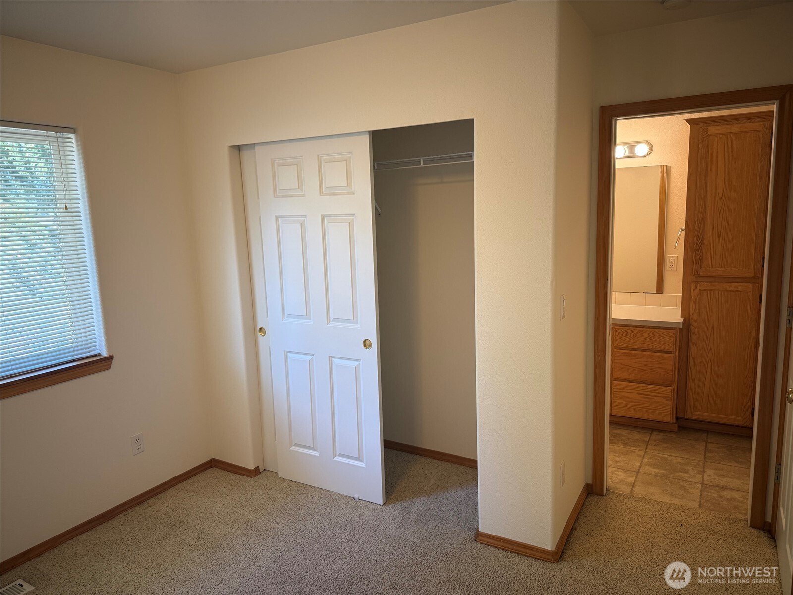 5306 5308 51st Avenue Ct Property Photo 11