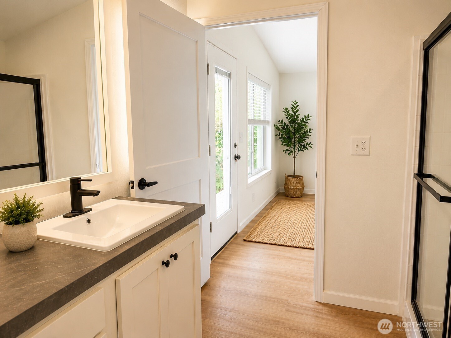 2113 Glacier Street 81 Property Photo 19