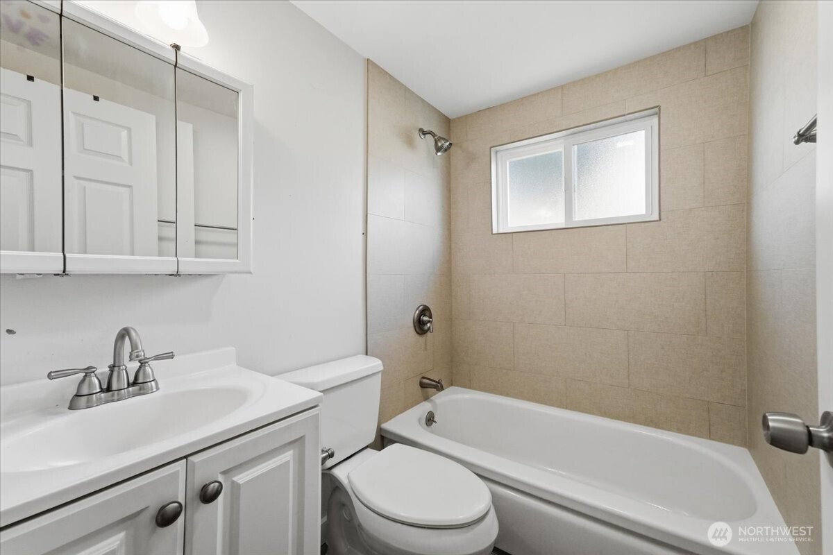119 W Gibson Avenue Property Photo 17