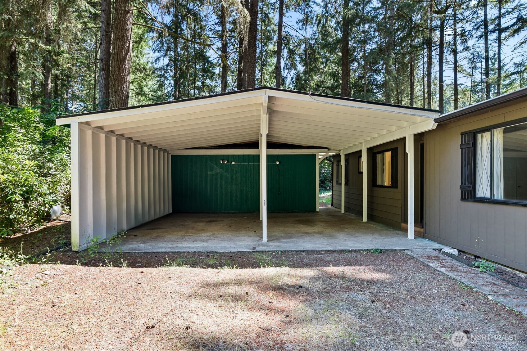 14011 Hollyburn Lane Property Photo 4