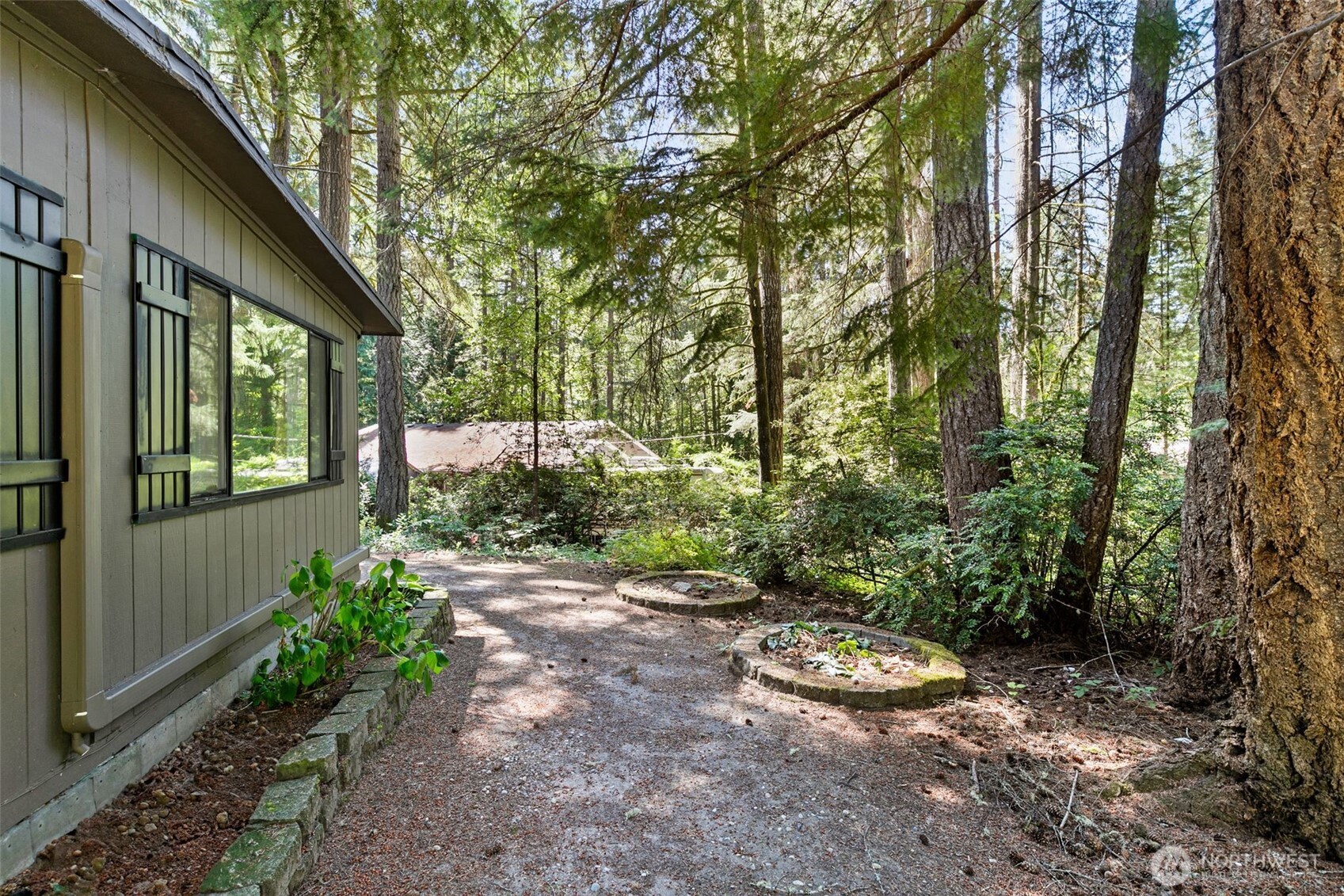 14011 Hollyburn Lane Property Photo 5