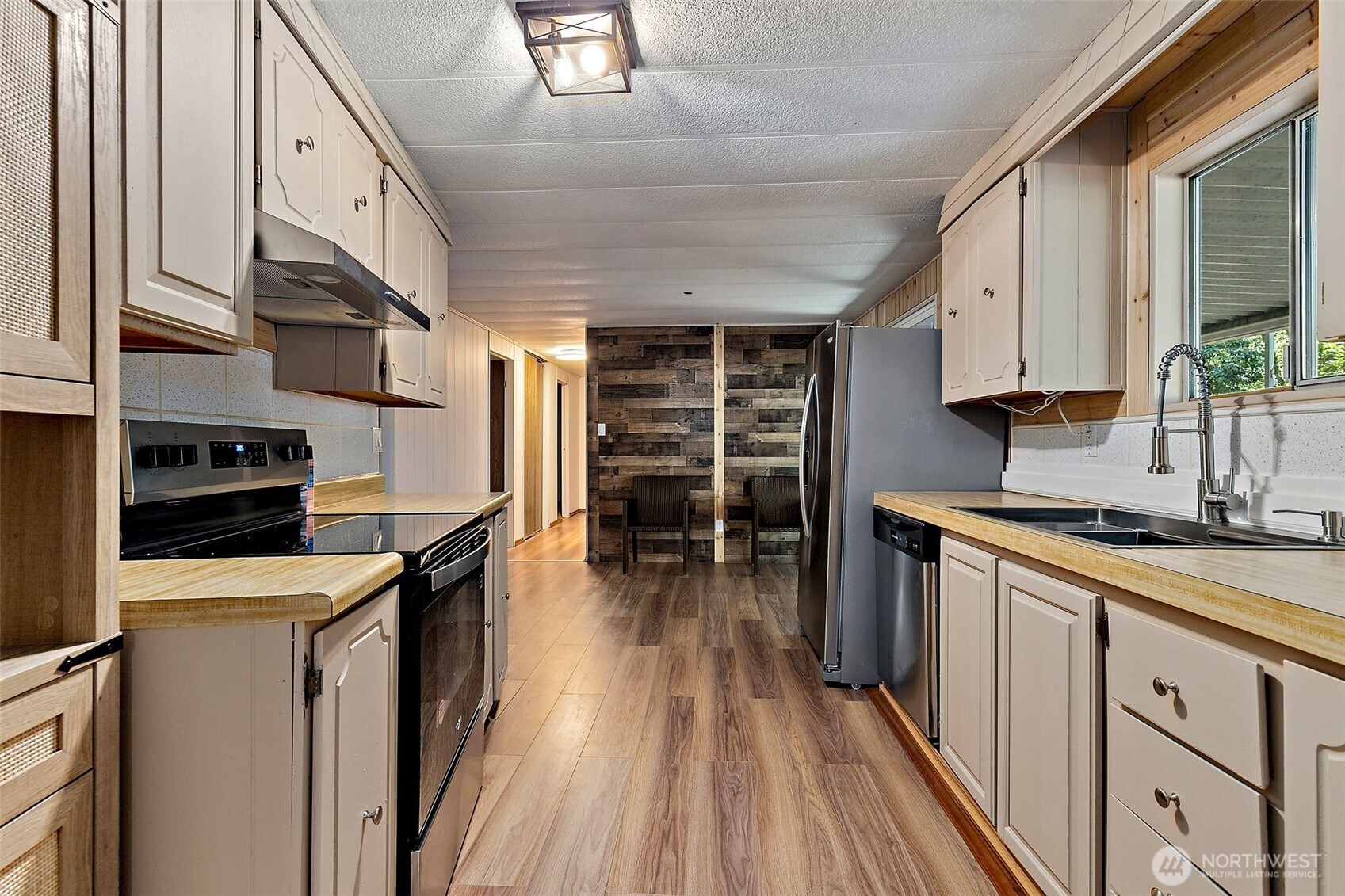 14011 Hollyburn Lane Property Photo 22