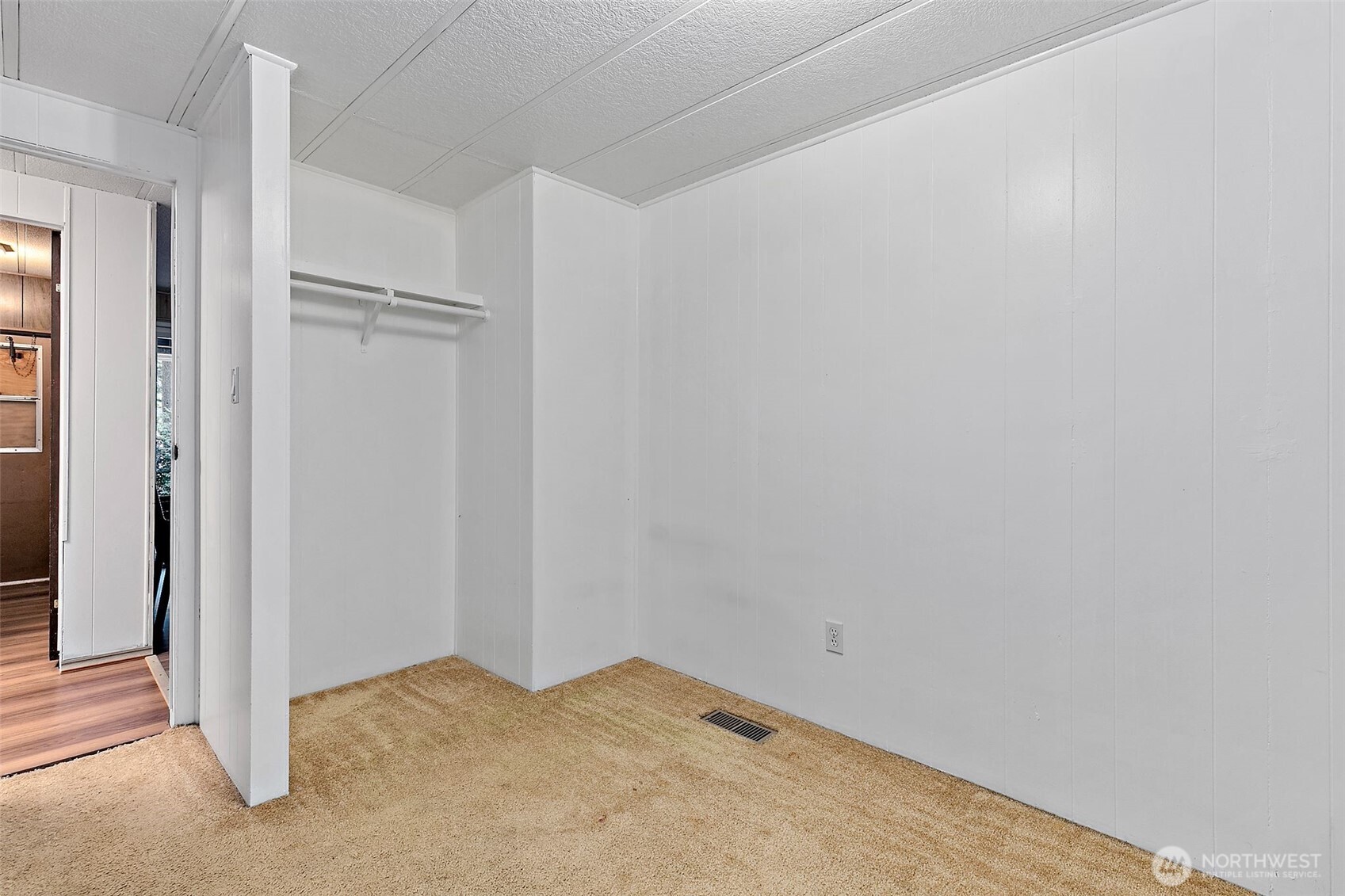 14011 Hollyburn Lane Property Photo 31