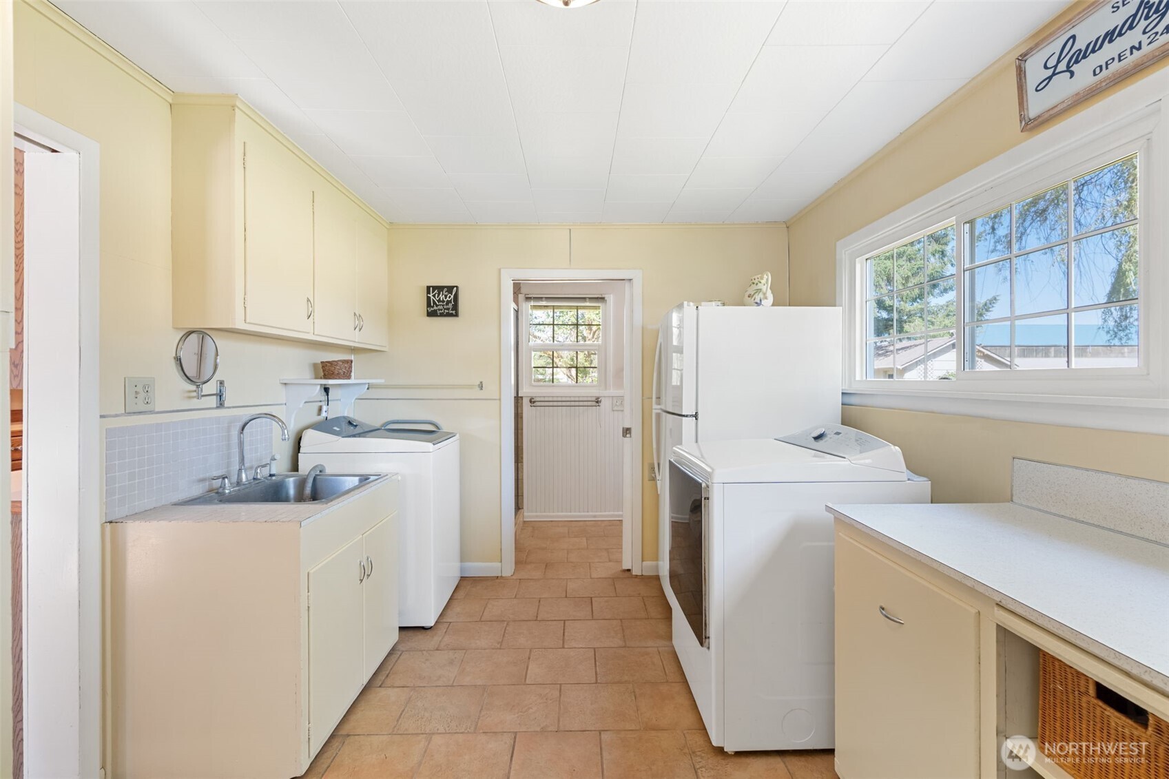 603 Gish Road Property Photo 24