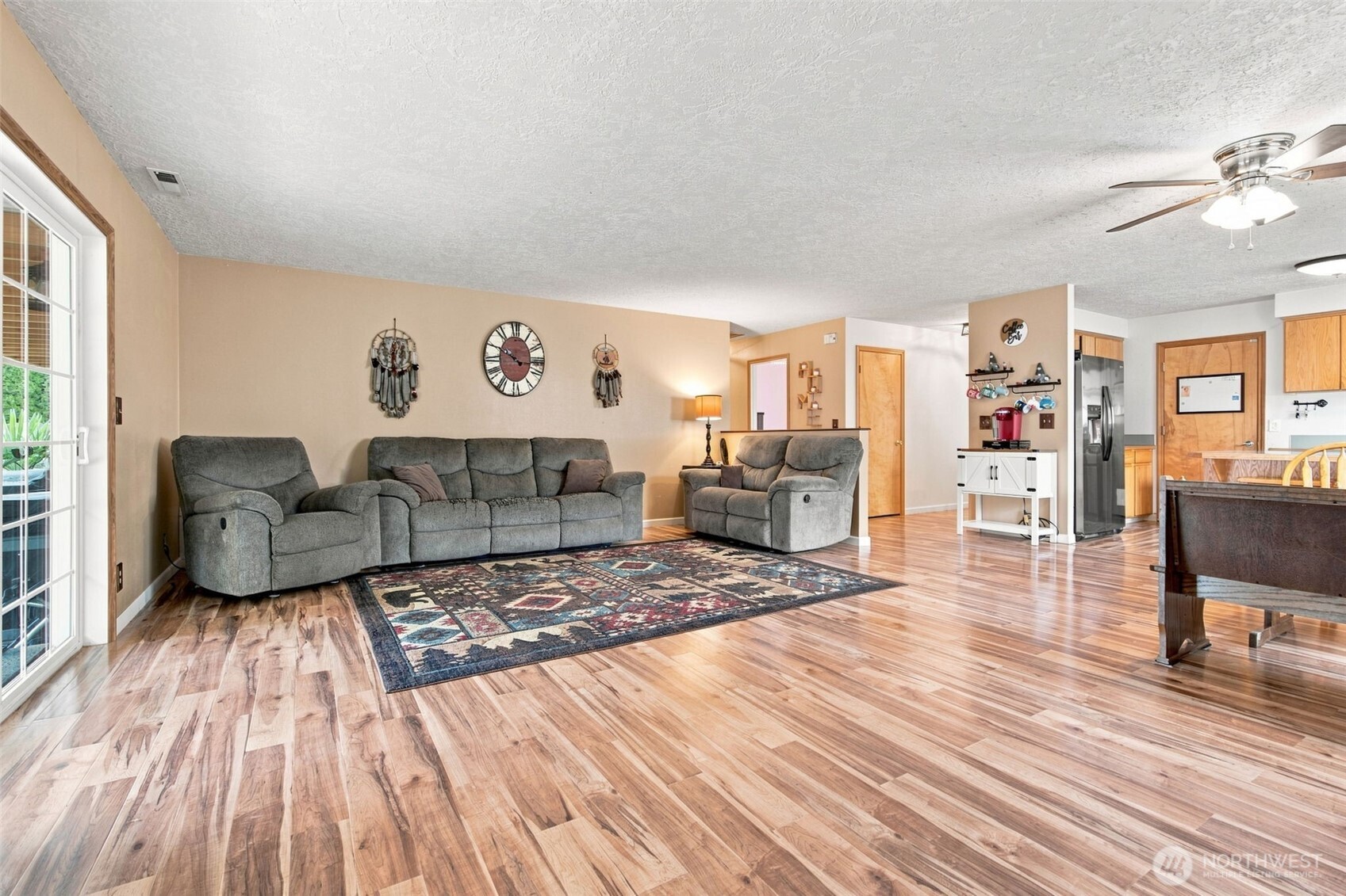 4236 Pennsylvania Property Photo 14