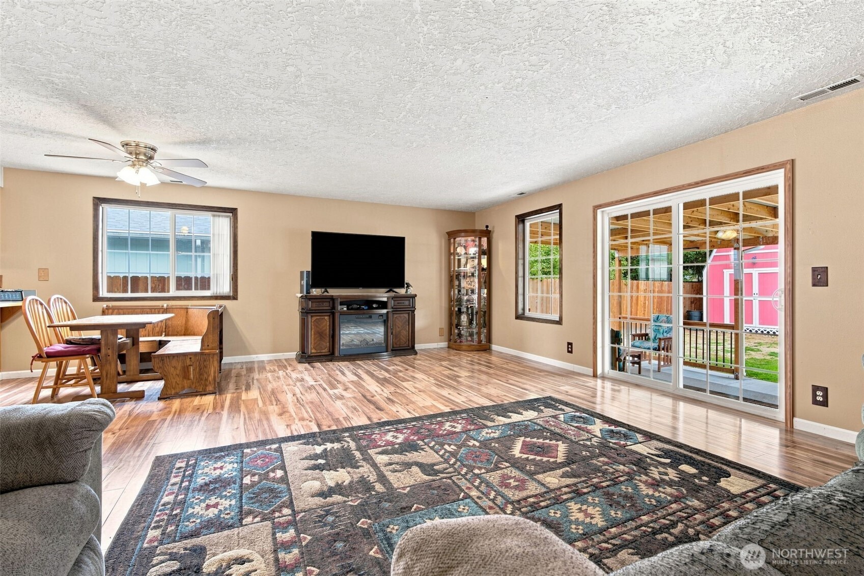 4236 Pennsylvania Property Photo 16
