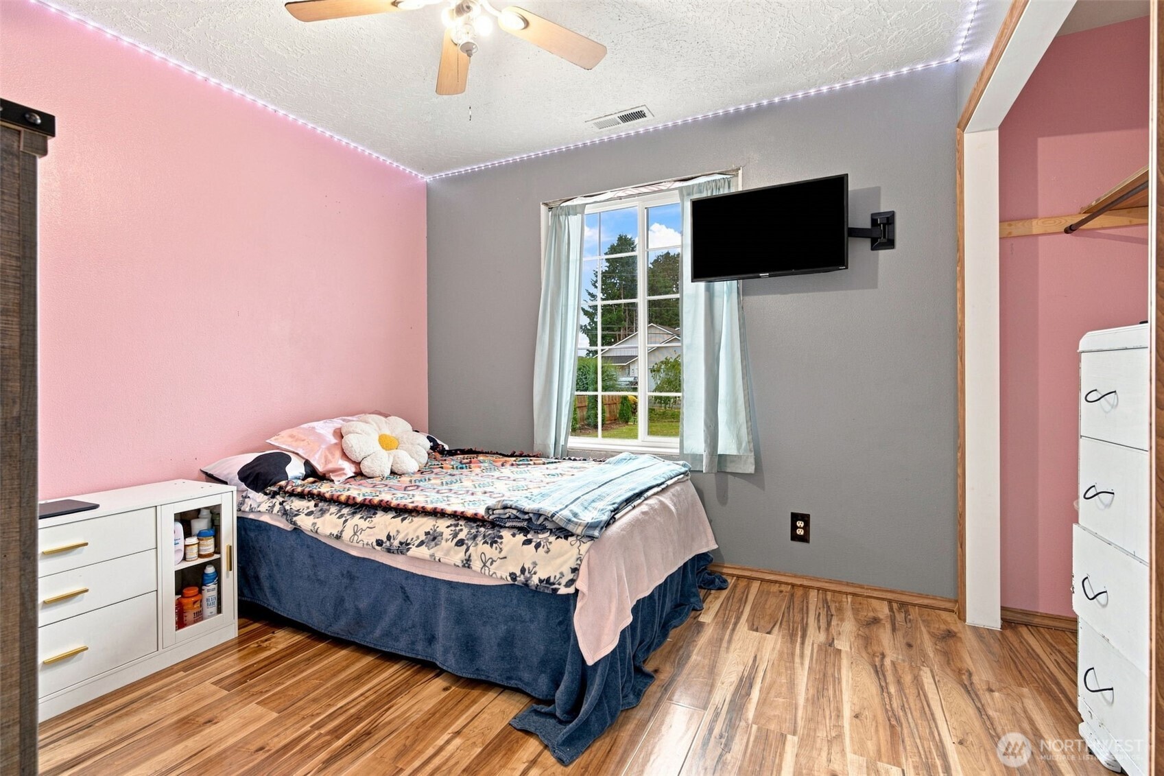 4236 Pennsylvania Property Photo 22
