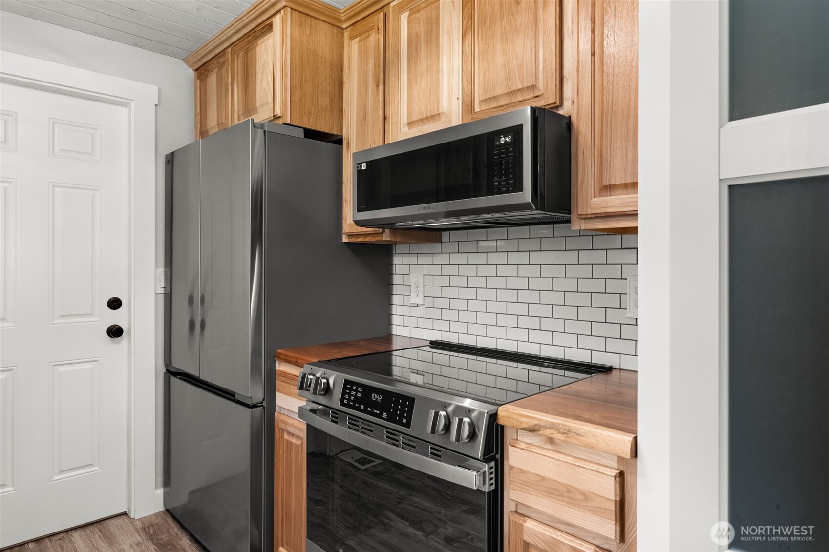 7844 Tanwax Drive Property Photo 13