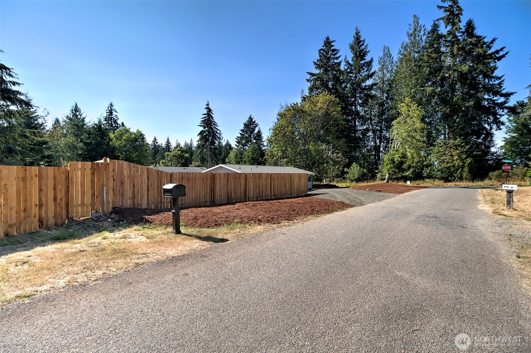 2371 E Crestview Drive Property Photo 30