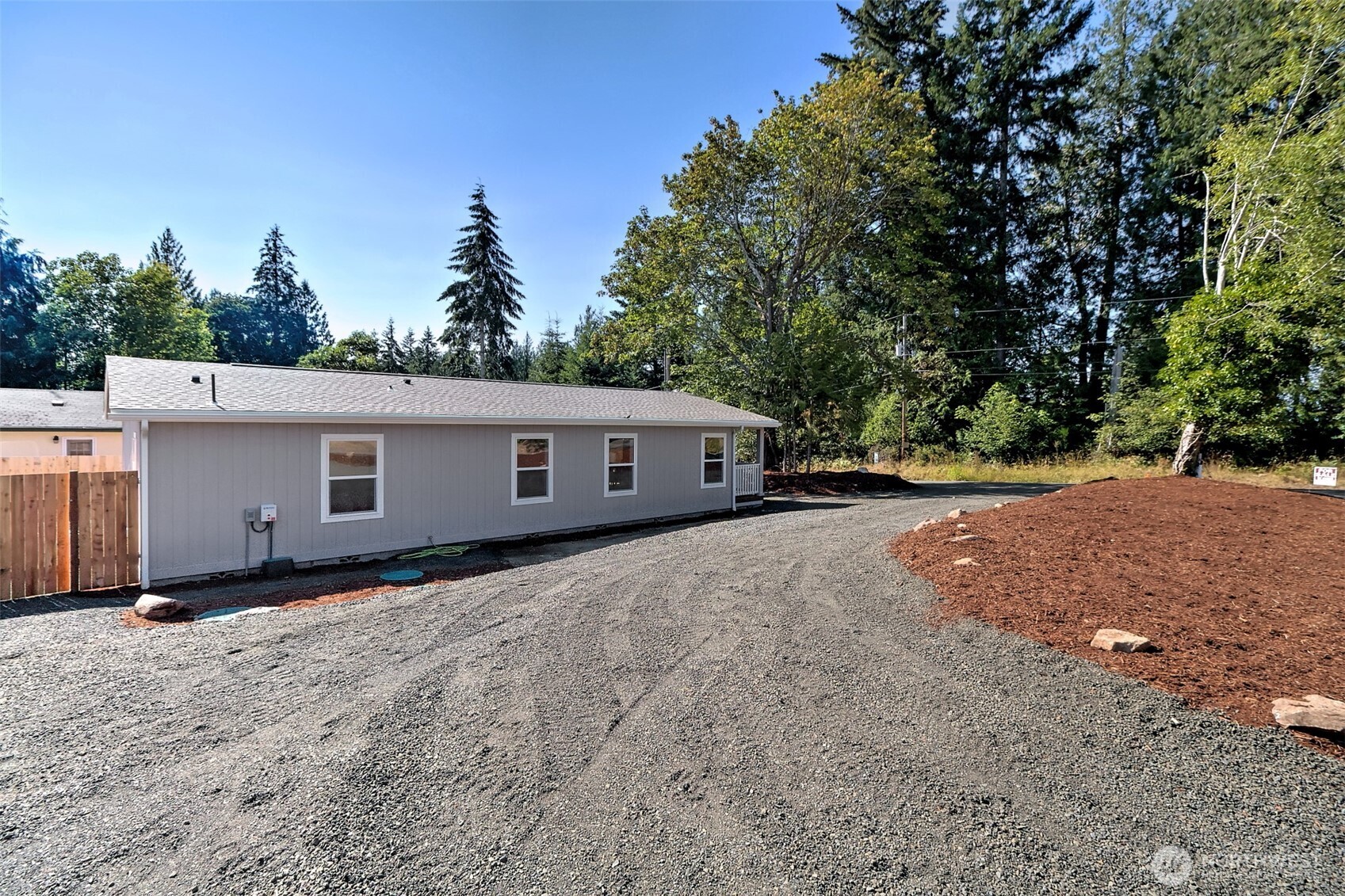 2371 E Crestview Drive Property Photo 31