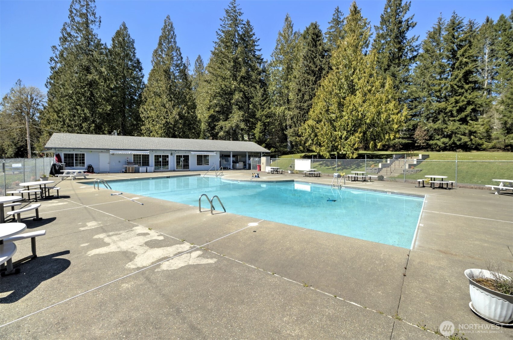 2371 E Crestview Drive Property Photo 36