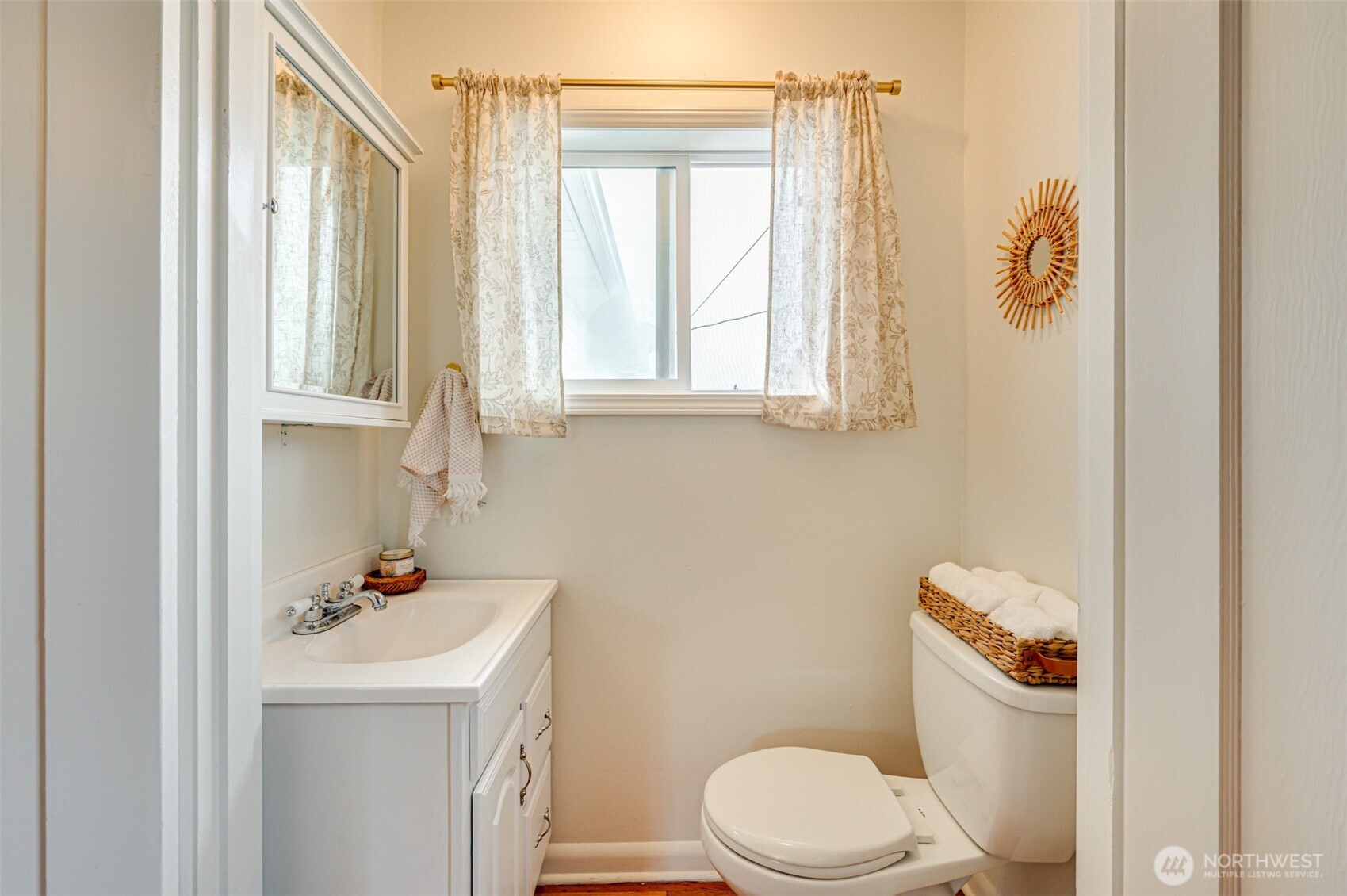 813 N 16th Avenue Property Photo 17