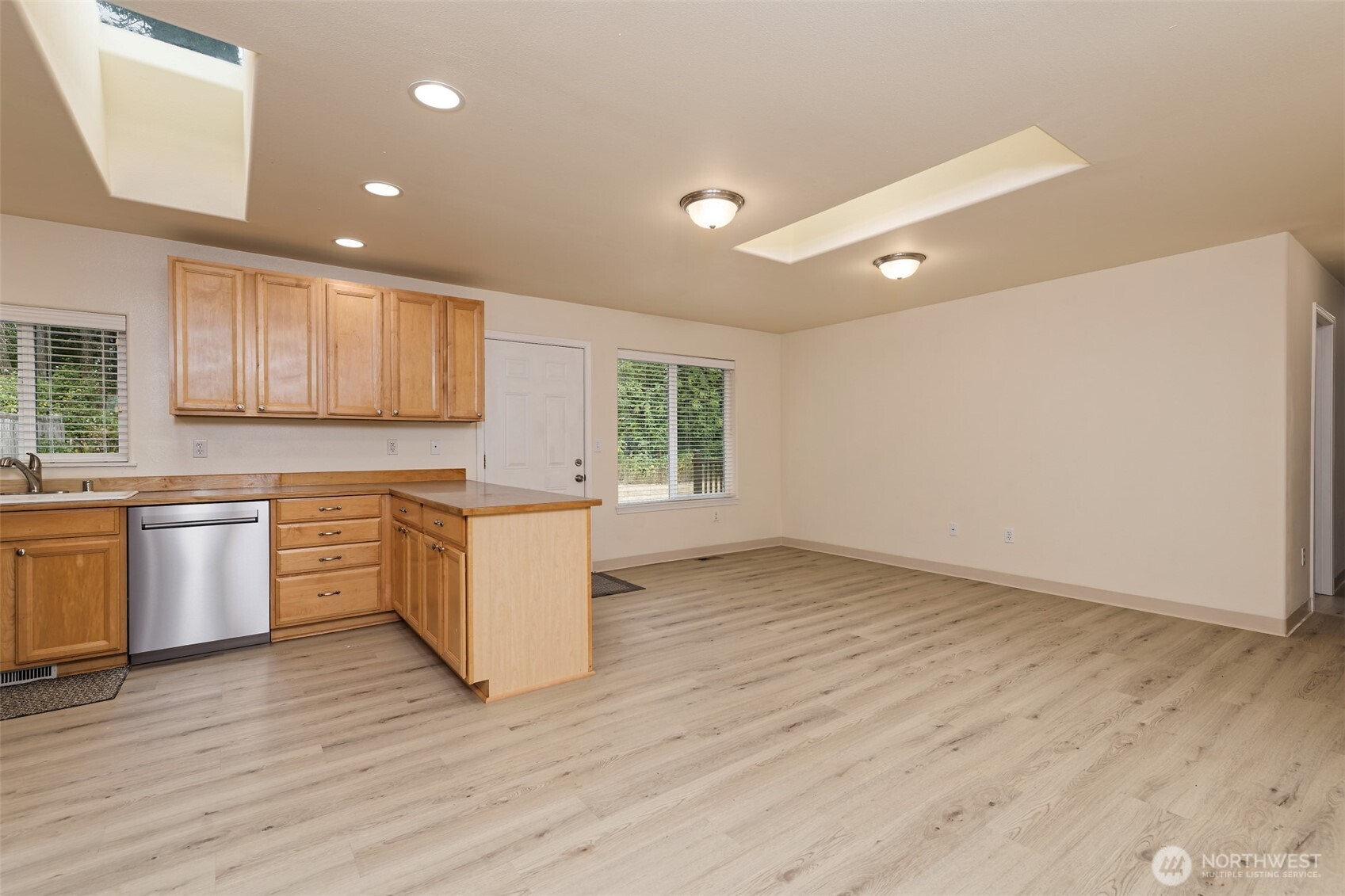 30 E Larch Place Property Photo 10